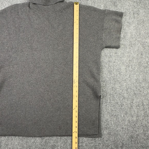 Banana Republic Sweater L Grey Wool Blend Ribbed Turtleneck Minimalist Neutral - Picture 6 of 8
